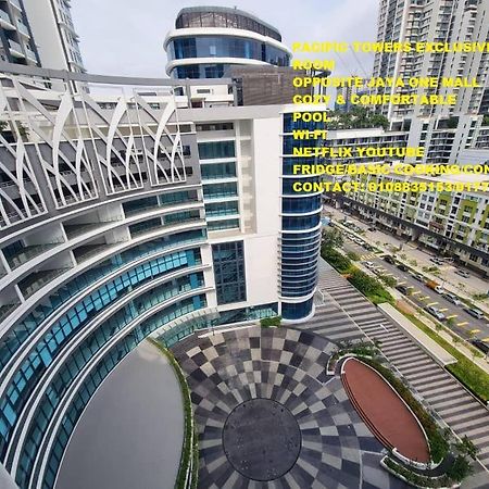 Ferienwohnung Pacific Towers Star Seksyen 13 Pj Jaya One Parking Pool Kitchen Petaling Jaya Exterior foto