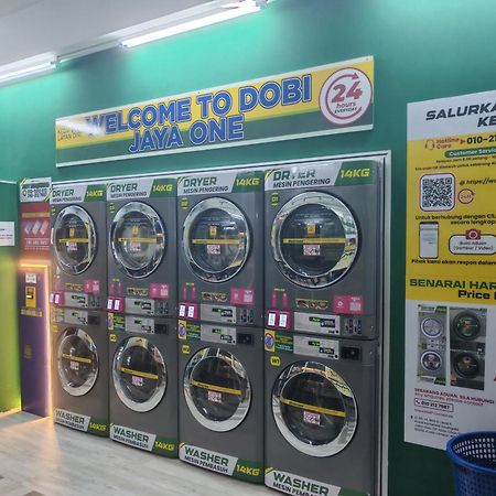 Ferienwohnung Pacific Towers Star Seksyen 13 Pj Jaya One Parking Pool Kitchen Petaling Jaya Exterior foto