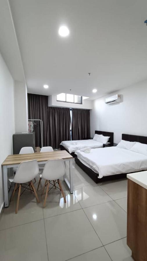 Ferienwohnung Pacific Towers Star Seksyen 13 Pj Jaya One Parking Pool Kitchen Petaling Jaya Exterior foto