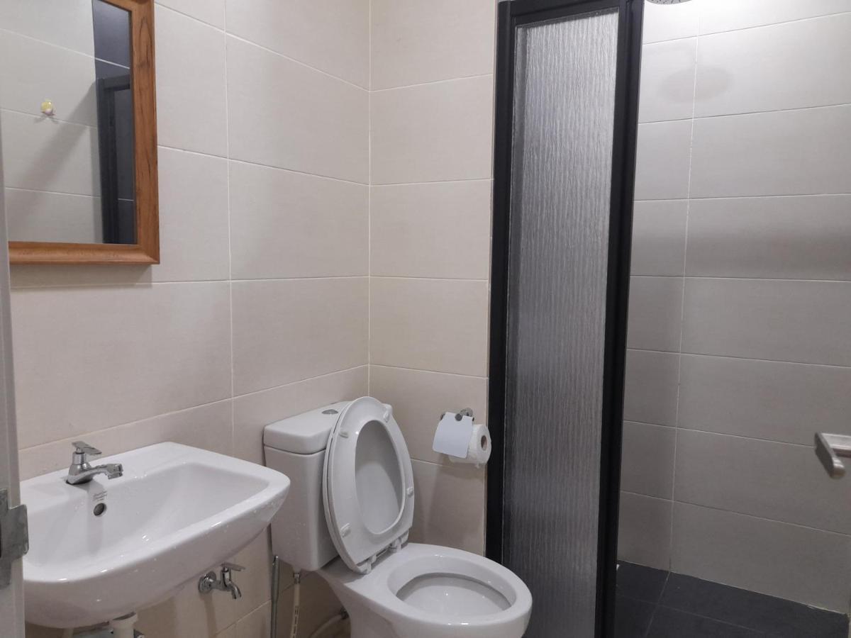 Ferienwohnung Pacific Towers Star Seksyen 13 Pj Jaya One Parking Pool Kitchen Petaling Jaya Exterior foto