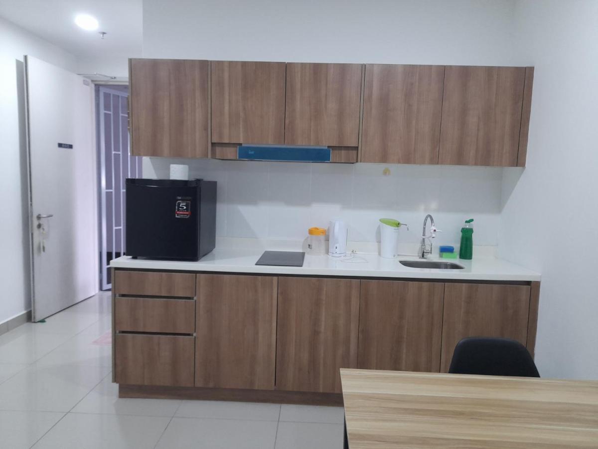 Ferienwohnung Pacific Towers Star Seksyen 13 Pj Jaya One Parking Pool Kitchen Petaling Jaya Exterior foto